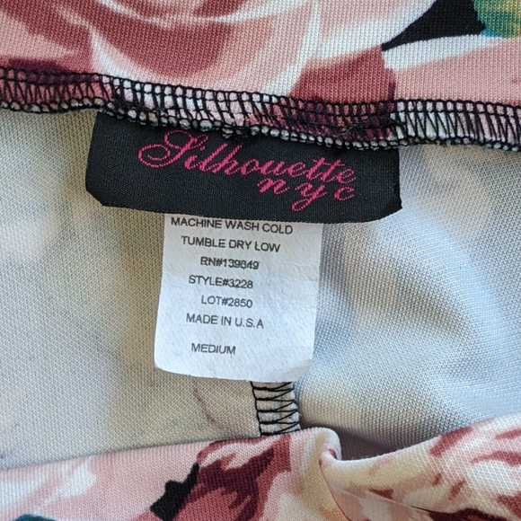 Silhouette NYC Rose Floral Print Skirt, Medium - Picture 5 of 5